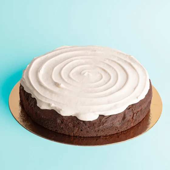 Tarta Brownie con nata